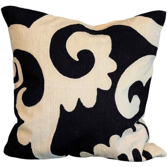 POTTERY BARN Black White Crewel 20X20 Cotton Down Fill Insert Decorative Pillow