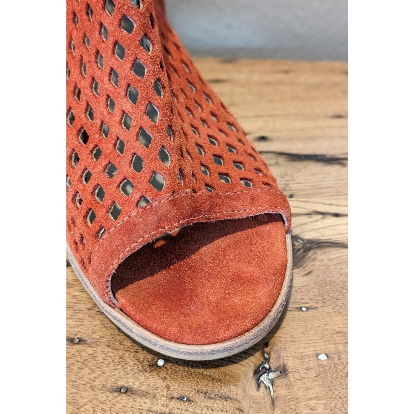 Matisse REVOLVE Indie Cutout Booties in Rust Suede with Tassel Womens Sz 9.5