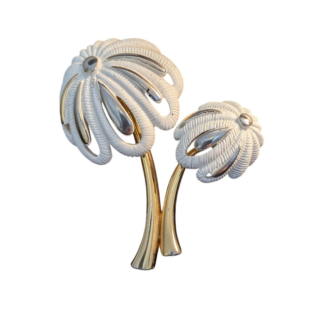 Vintage Signed Monet Rare Palm Tree White Enamel Gold Tone Brooch
