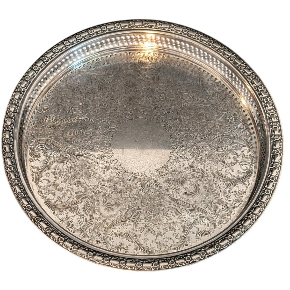 Vintage Camelot 6171 International Round Silver Plate Rimmed Serving Tray