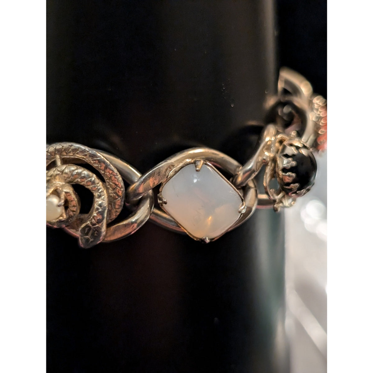 Vintage Carved Scarab Multi-Station Chain Link Gold Tone Toggle Clasp Bracelet