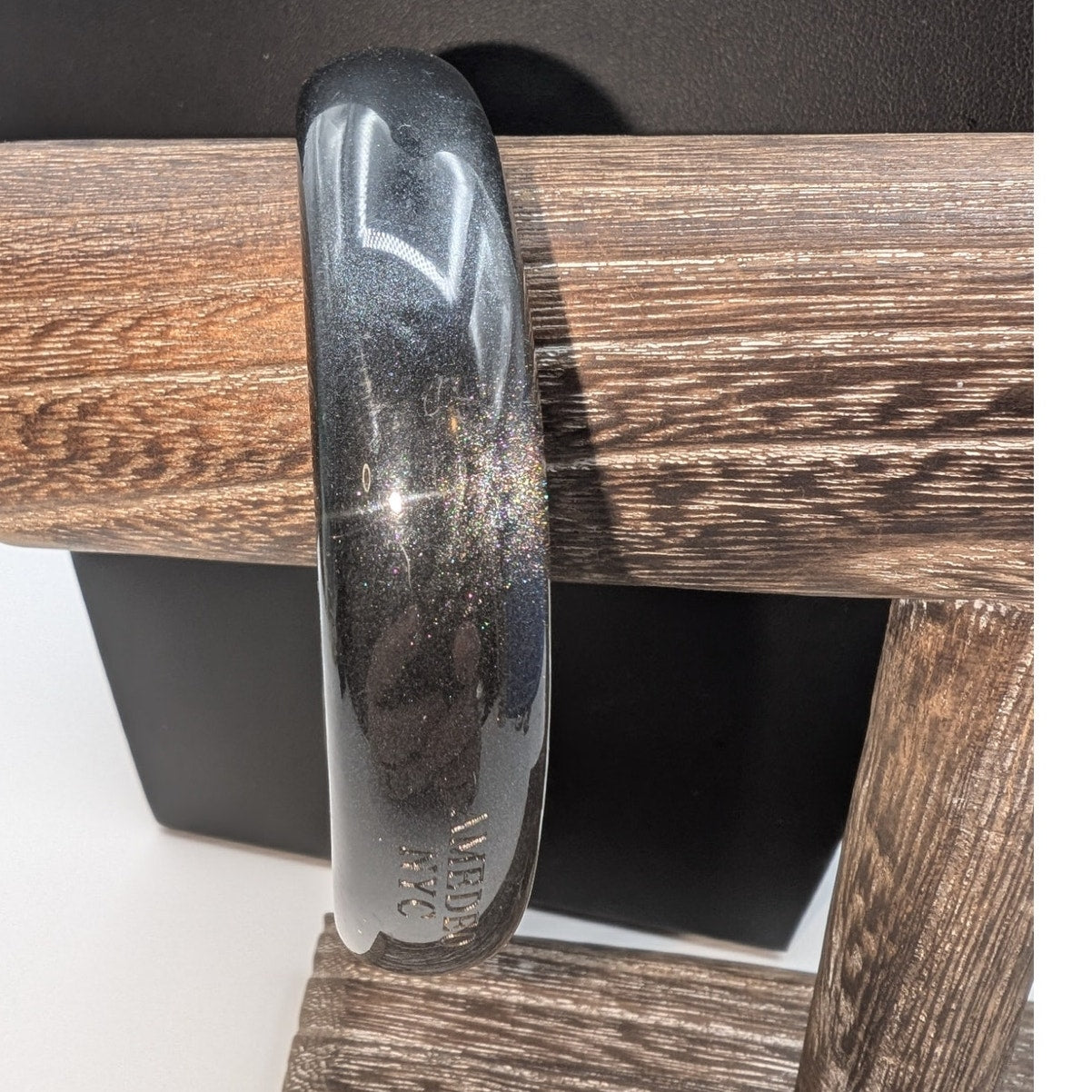 Vintage Signed Amedeo NYC Shimmering Lucite Black/gray Bangle Bracelet
