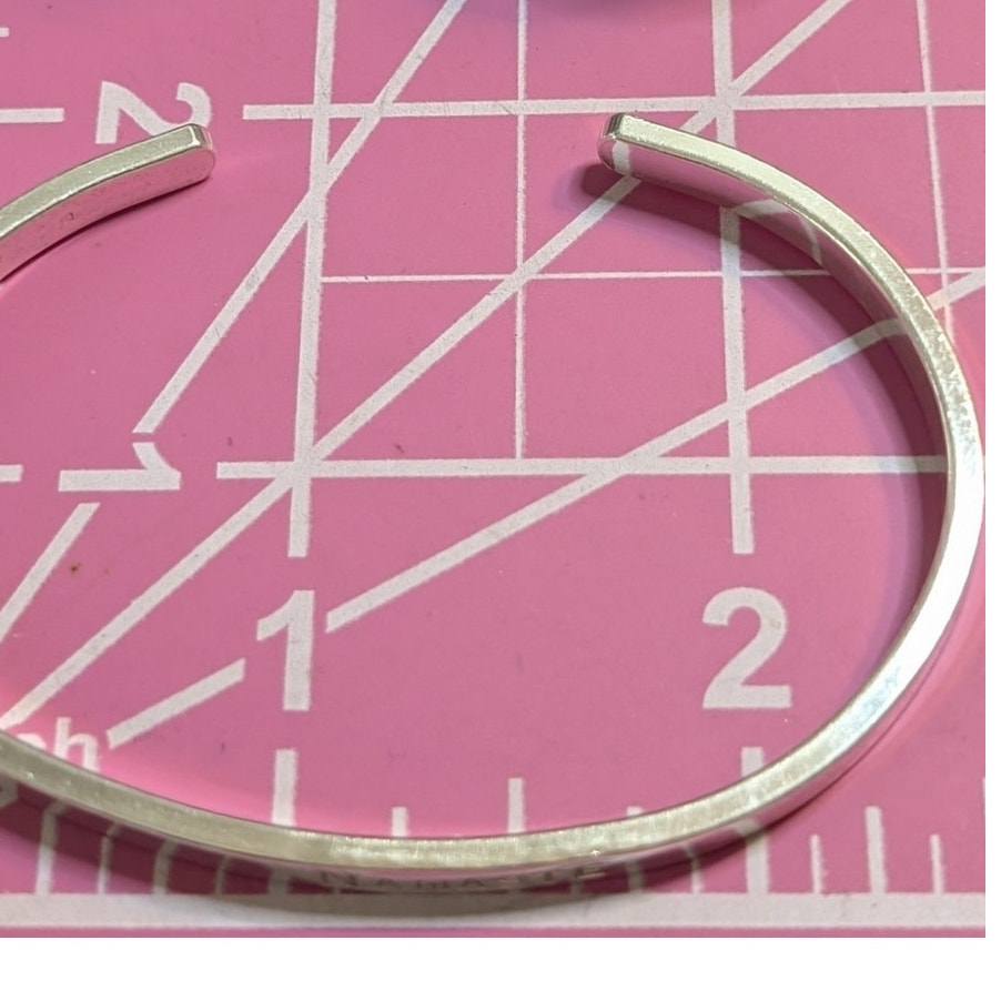 925 Sterling Silver Engraved 'Namaste' 4mm Marked STERLING Cuff Bracelet 12.90g