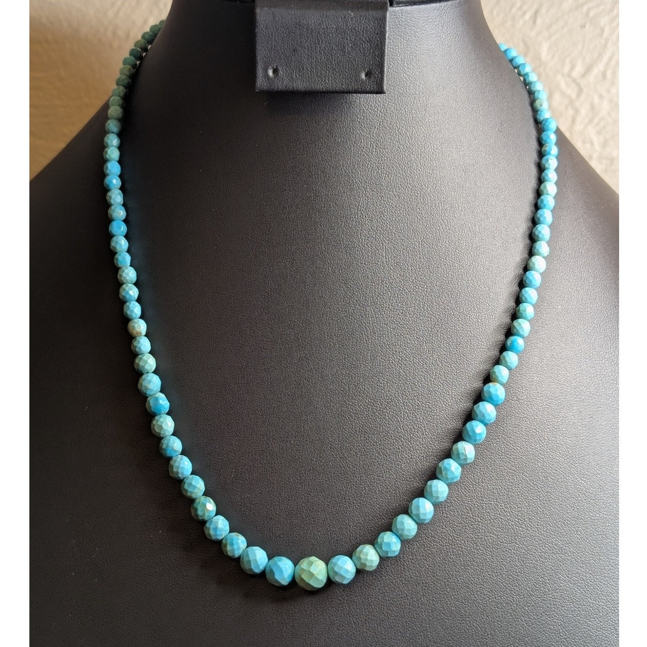 Vintage DTR Sterling Silver Faceted Cut Graduated Turquoise Bead Necklace