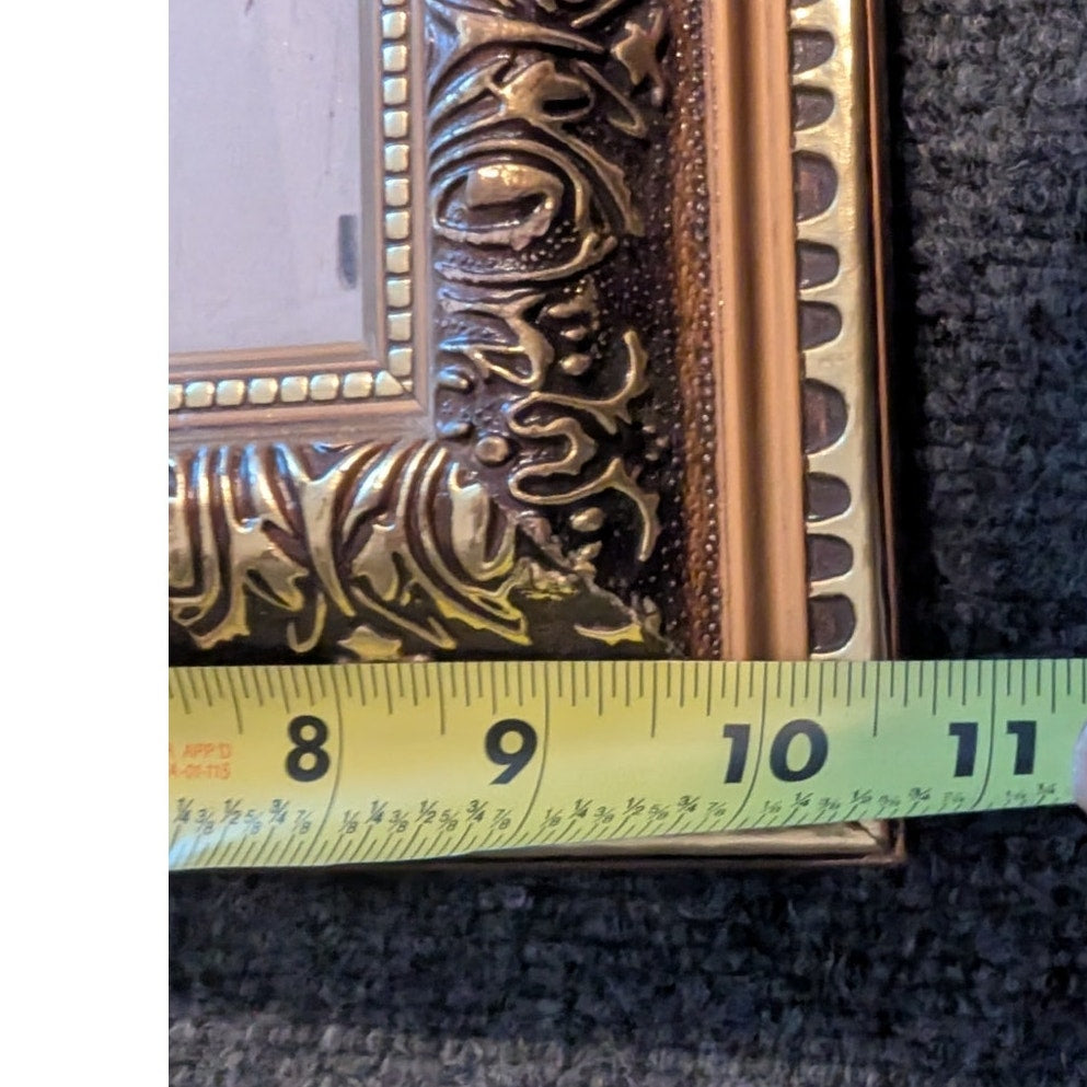 Vintage Ornate Gilt 3D Wood Easel/Wall Hanging Back 4 X 6 Photo Frame