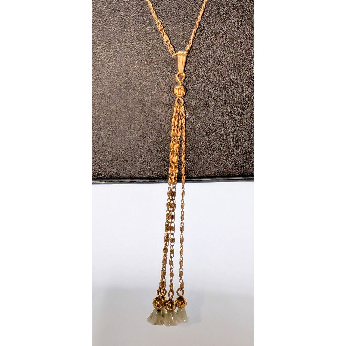 Vintage Sarah Coventry Green Glass Flower Gold Tone Chain Tassel Necklace