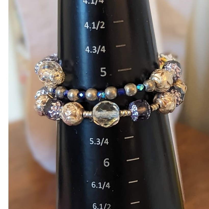 Silvertone Rose Purple & Clear AB Glass Crystal Beaded Small Wire Wrap Bracelet