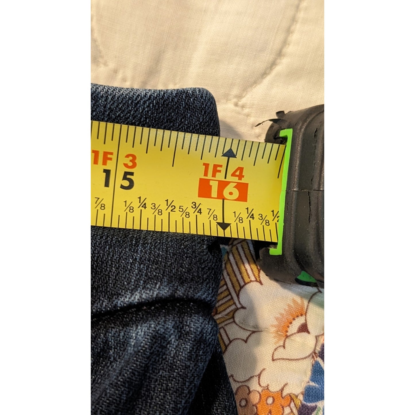 Chico's Dark Wash Slimming Pull On Jean Chico's Size 1 (US M-8)