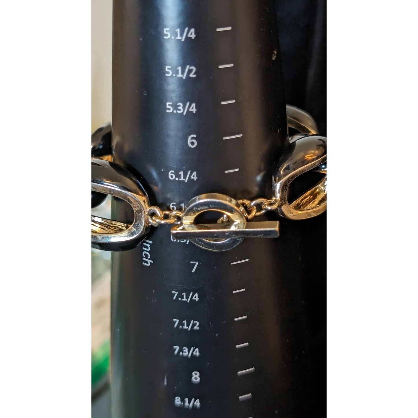 Vintage Anne Klein Chunky Black Enamel Gold Tone Link Toggle Clasp Bracelet