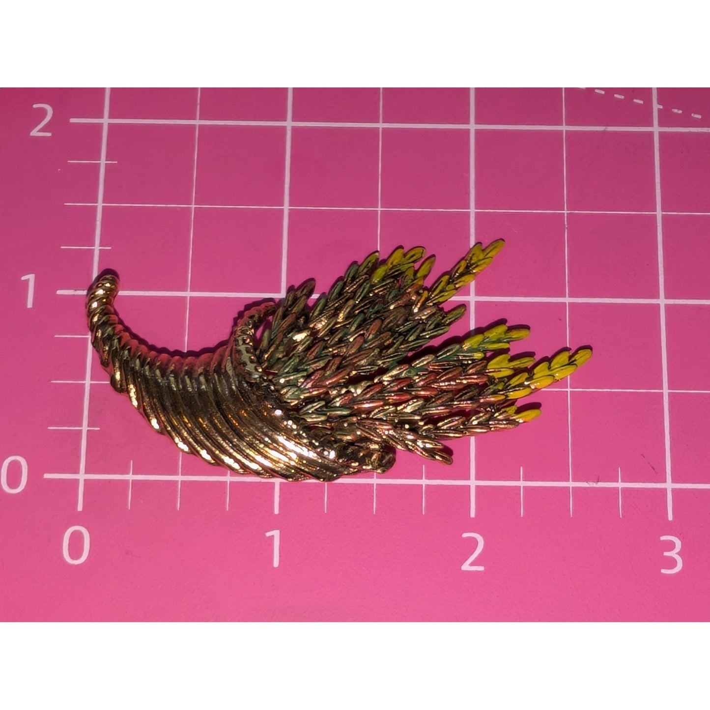 Lot of Two Vintage Gold Tone Brooches