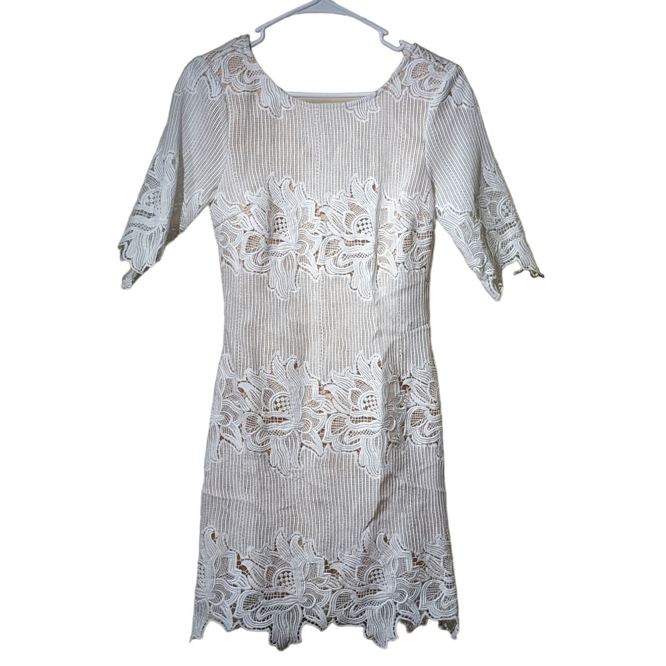 Lulus White Lace W/ Nude Lining Special Occasion Midi Dress NWT Womens Sz S
