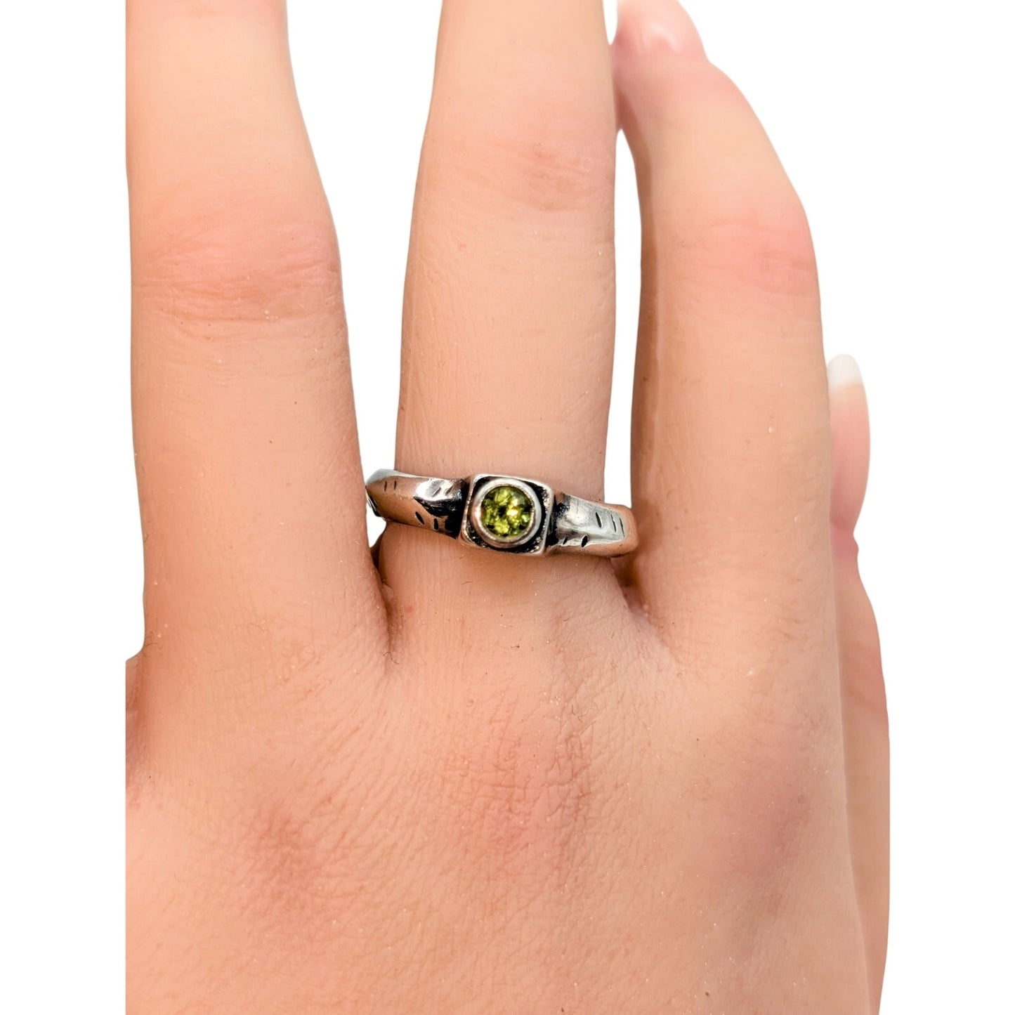 SILPADA 925 Sterling Silver Peridot Ring Size 7.75-8 - 3.67 grams