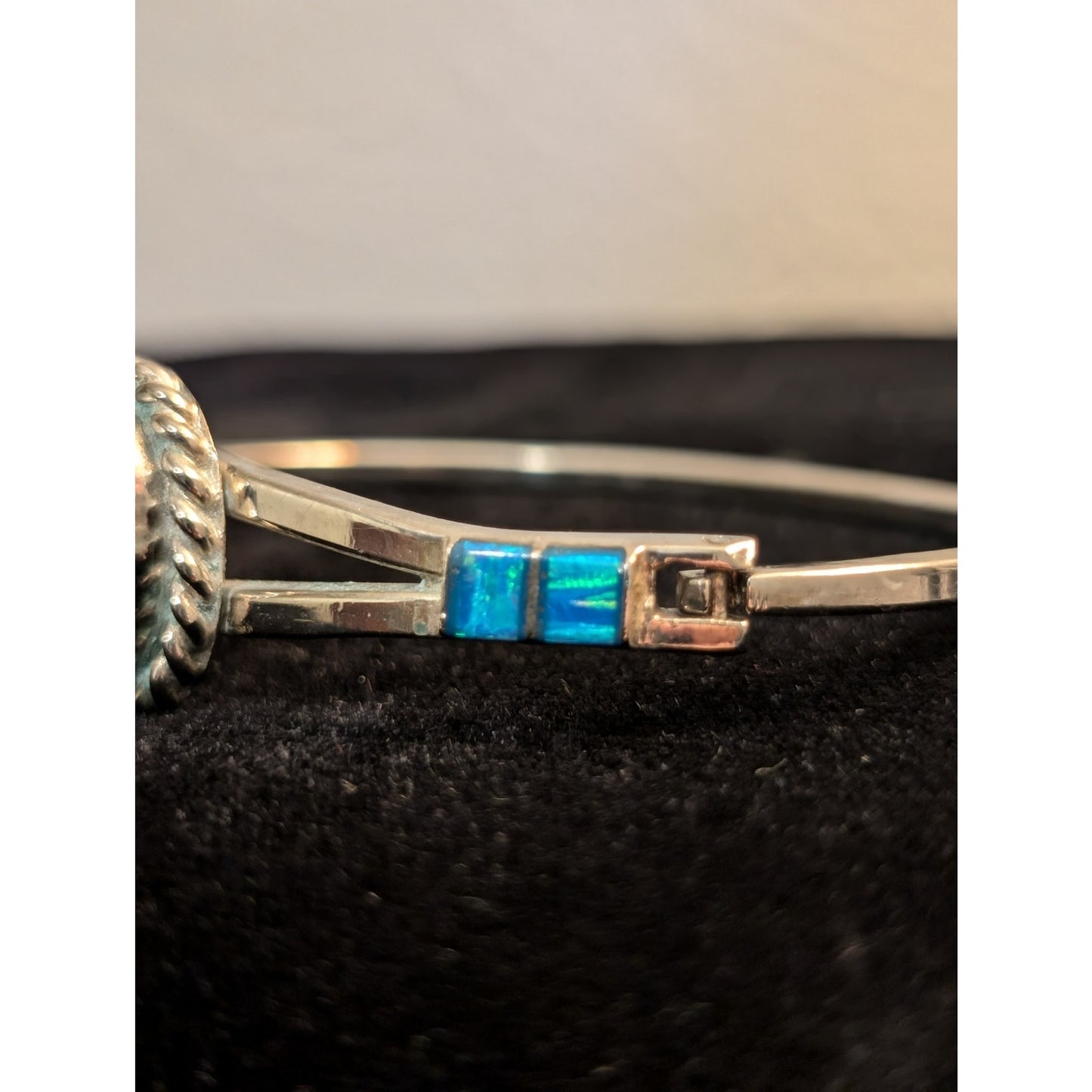 Vintage Mexico Artisan 925 Sterling Blue Opal Doublet Hinged Cuff Bracelet
