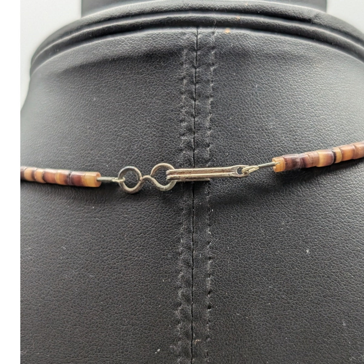 Vintage Carved Birds MOP Fetish Heishi Bead Hook Clasp 16" Necklace