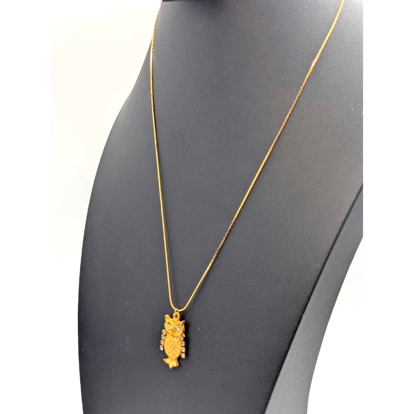 Vintage Gold Tone Articulated Rhinestone Arms Owl 23" Chain Necklace