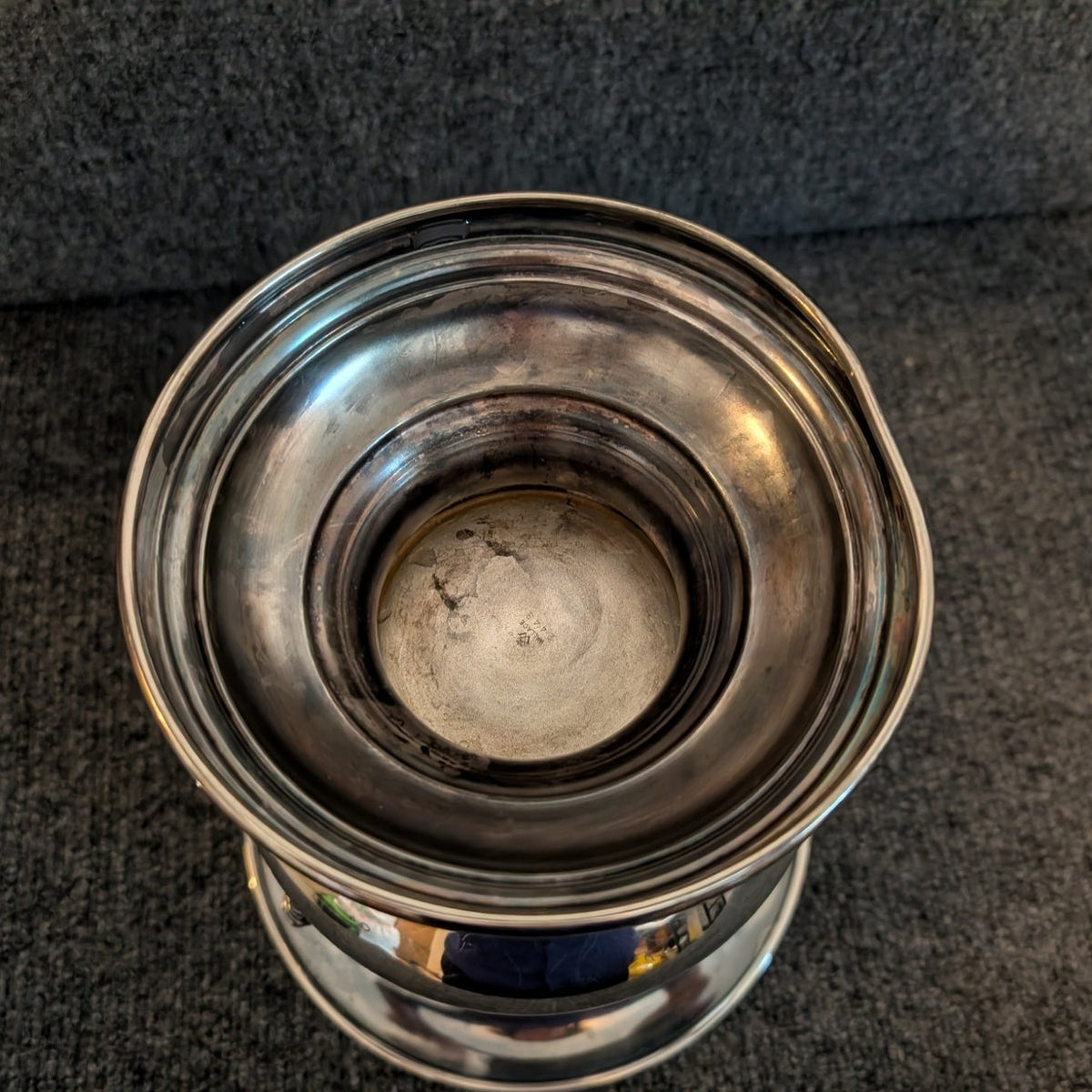 Vintage Wallace Silverplate 2443 Ice Bucket With Lion Embellishment Handles
