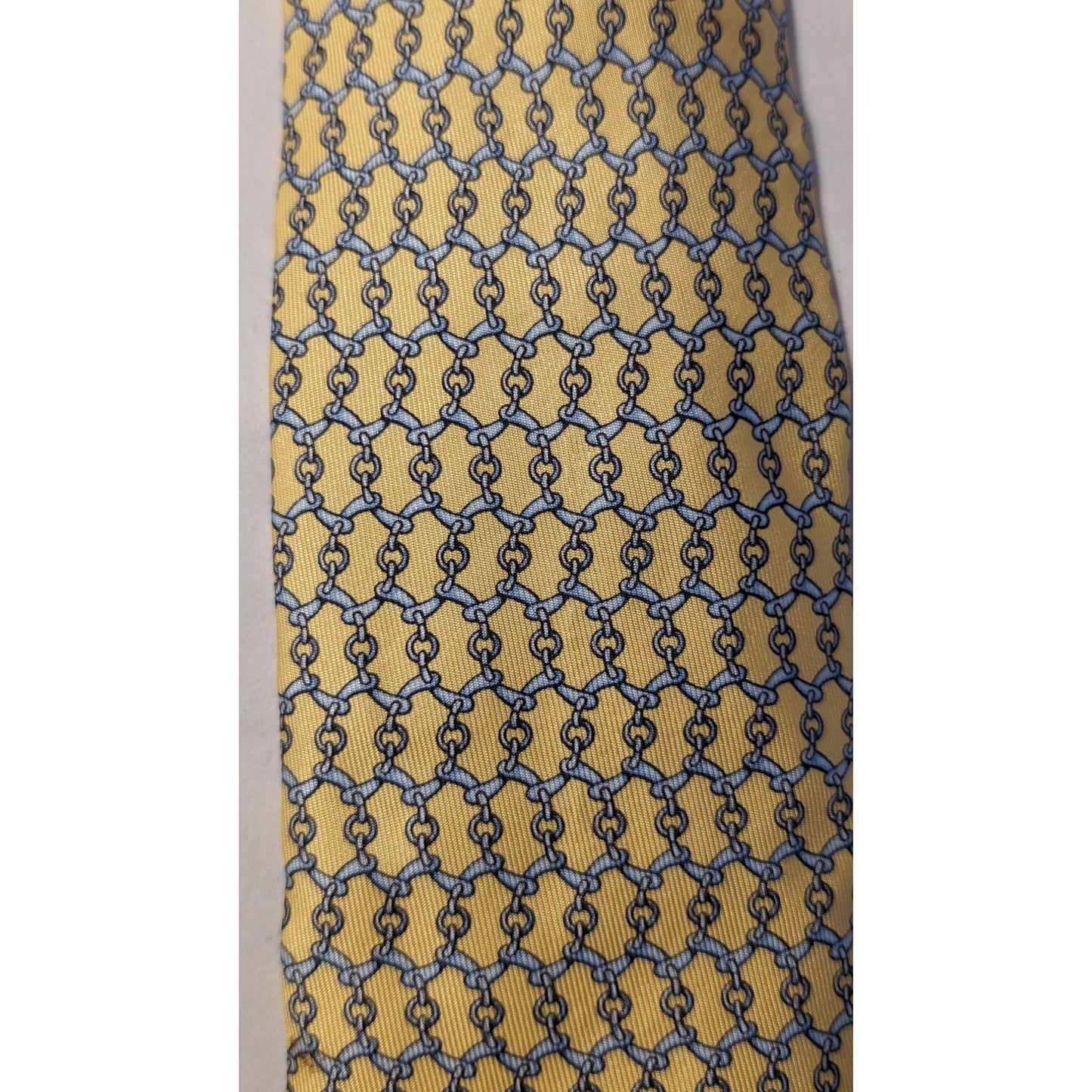 Hermes Paris Vintage 100% Silk Yellow Light Blue Chain Link Design Neck Tie
