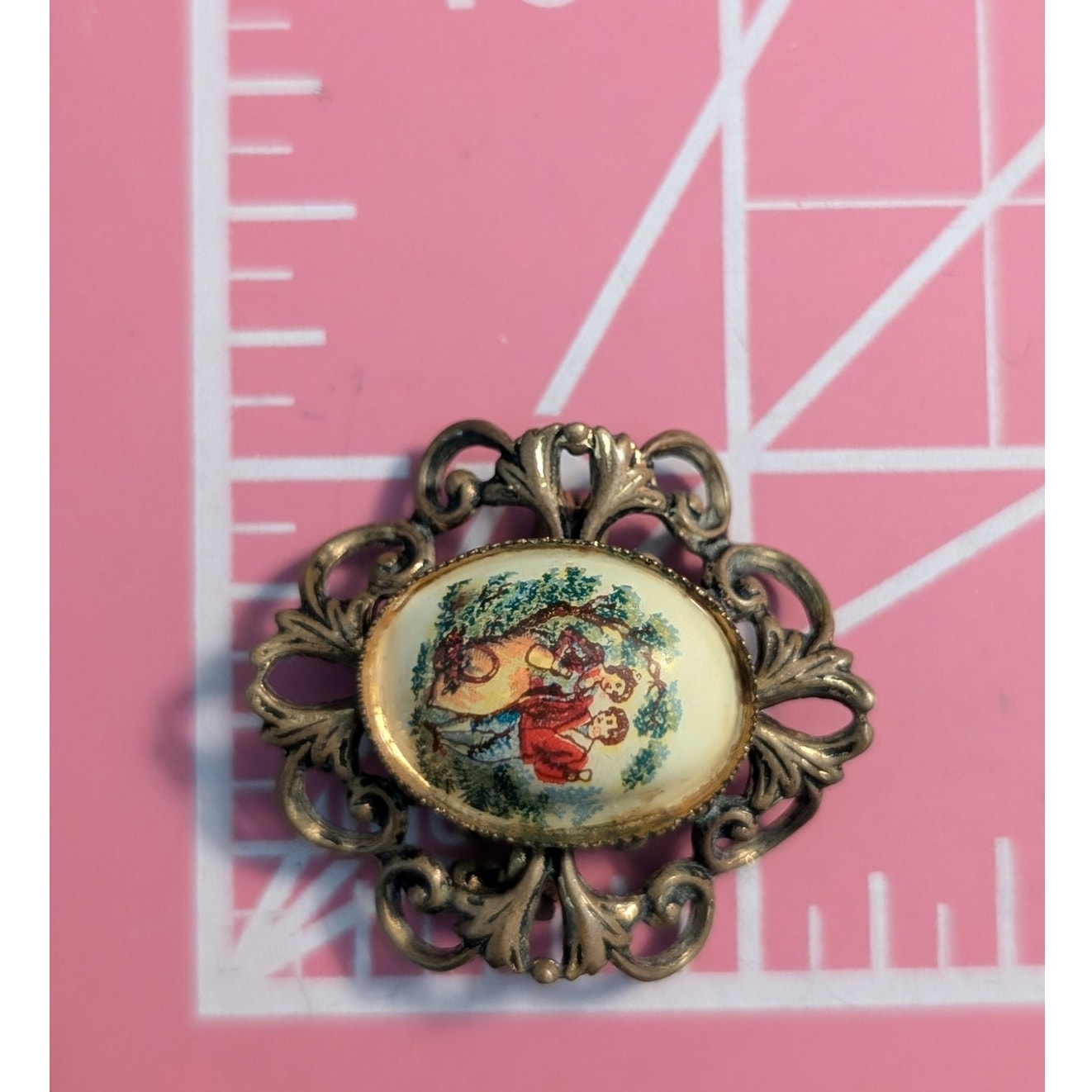 Vintage Courtship Antiqued Gold Tone Brooch