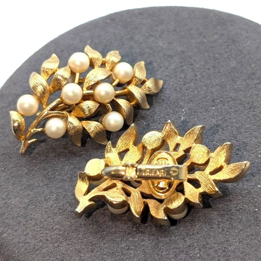 Vintage Signed Trifari Faux Pearl Brushed Gold Tone Clip On Earrings