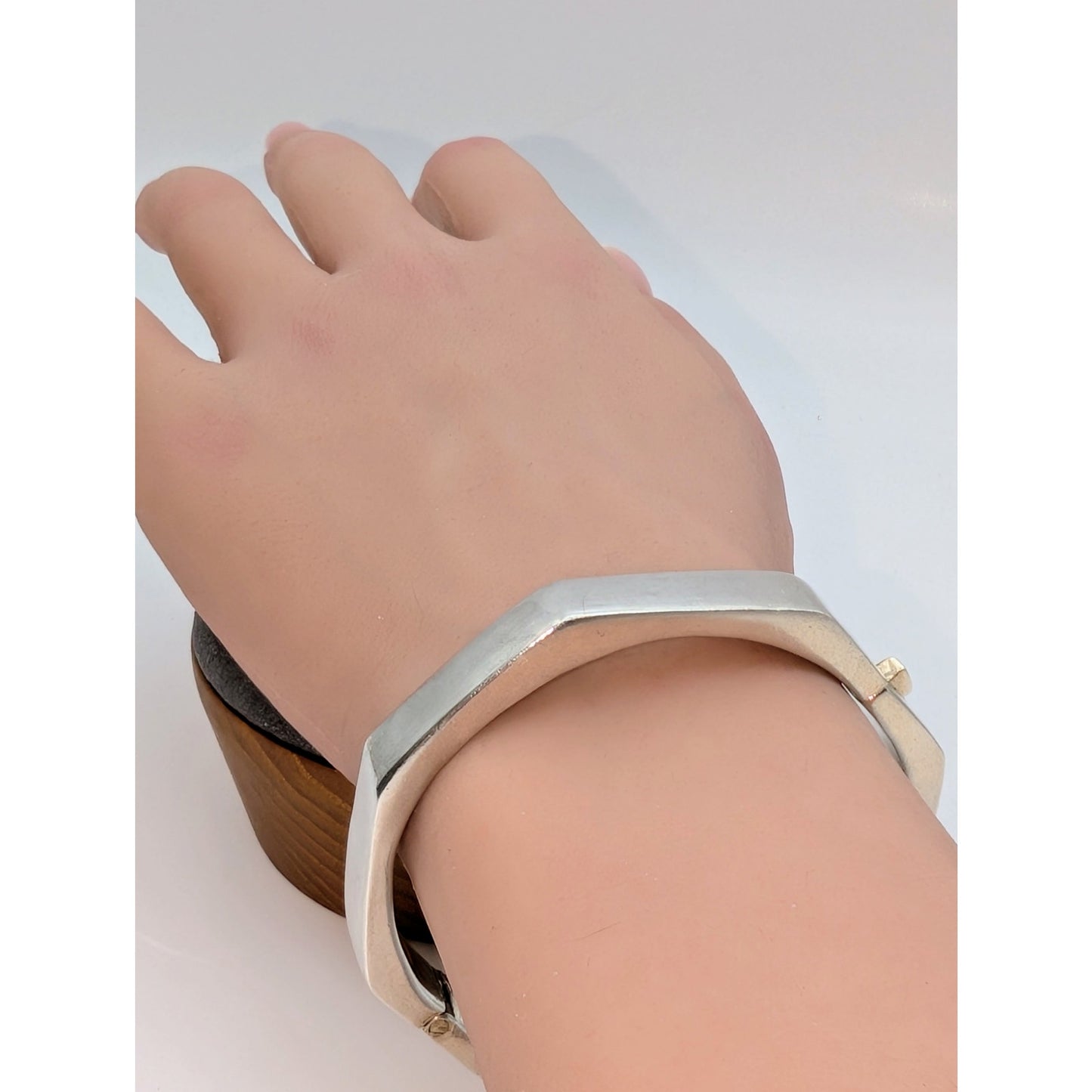 Vintage Taxco Octagon 925 Sterling Silver Hinged Bangle Bracelet 35.51g