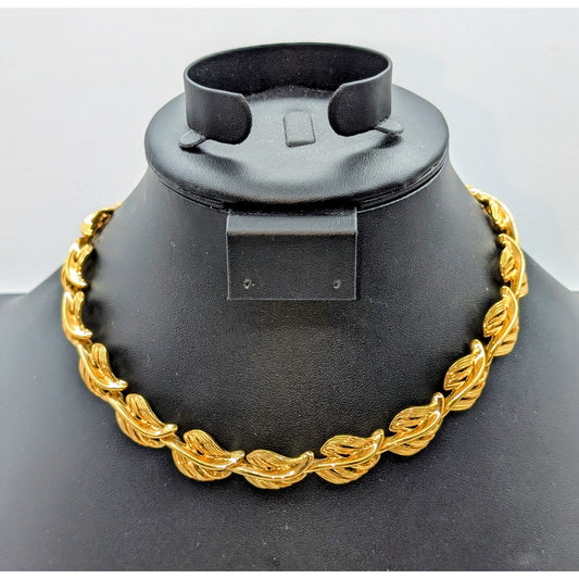 Vintage Napier Signed Gold Tone Leaf Link Fold Over Clasp 16.5" Necklace