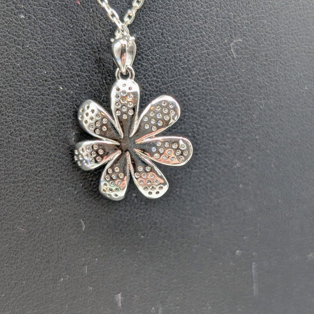 Vantel Pearls 925 Sterling Pearl in CZ Encrusted Flower Pendant Chain Necklace