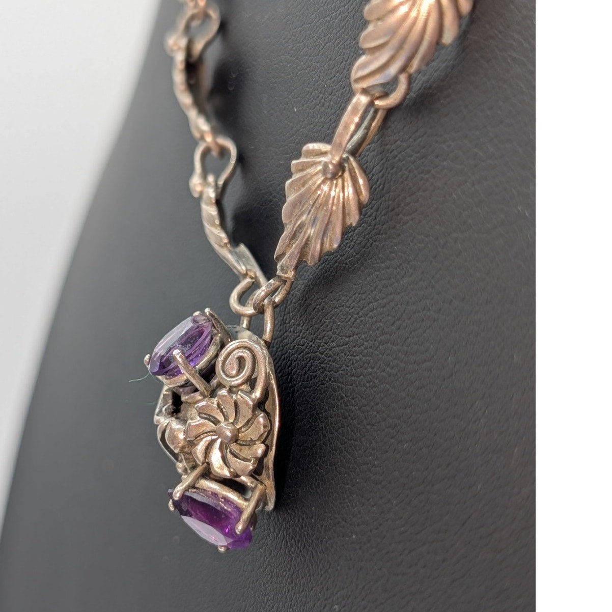 Vintage 925 Sterling Silver Purple Gemstone Leaf Flower Design 20" Necklace