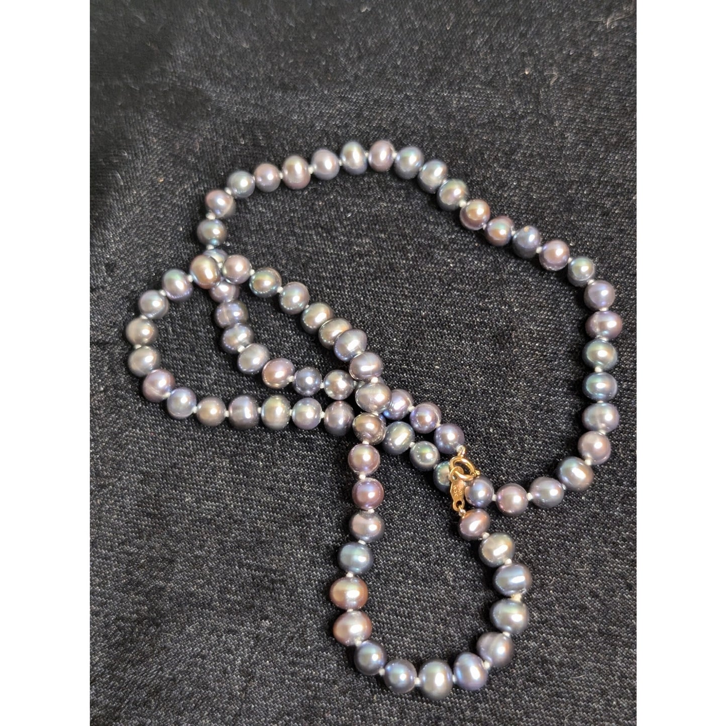 JCM 10K Yellow Gold Hand Knotted Blue Lavender Genuine Freshwater 17.5" Pearls
