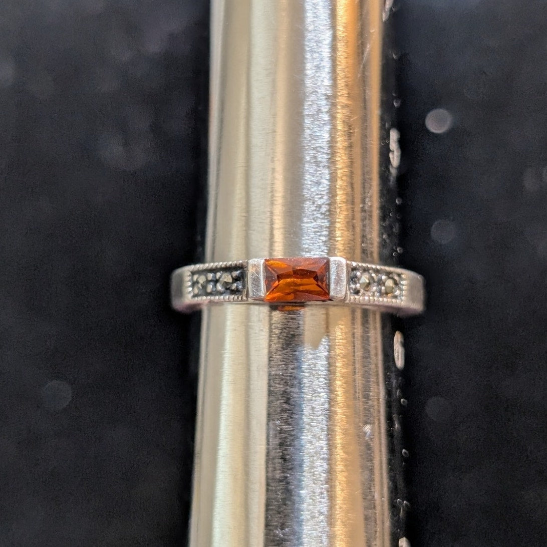 VTG 925 Sterling Silver Marcasite Orange East to West Stone Stack Ring Size 5.75