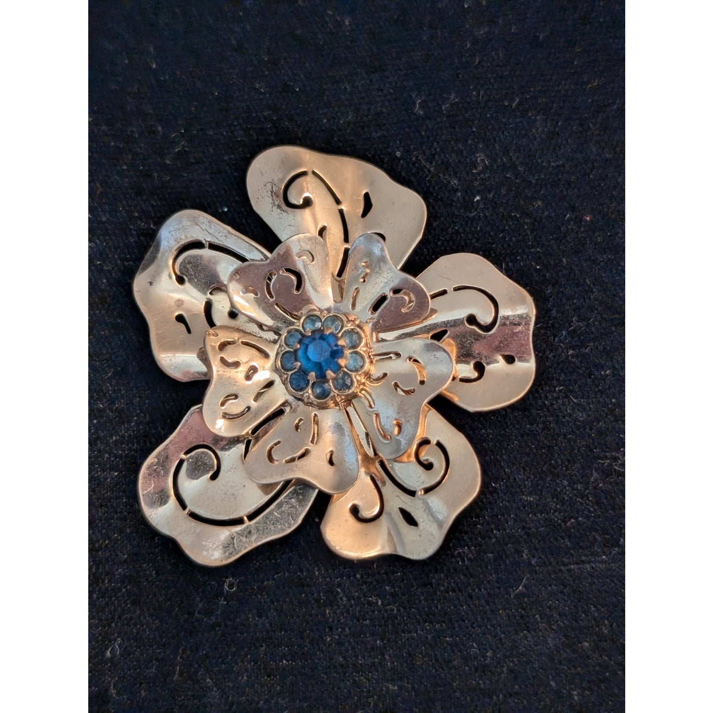 Vintage Gold Tone Cut Out 3D Blue Rhinestone Brooch