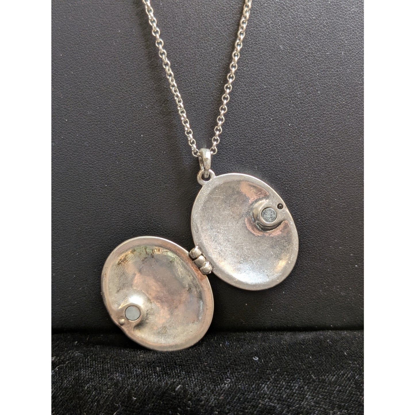 Lucky Brand Aqua Enamel Rose Magnetic Locket Pendant 30"-32" Necklace