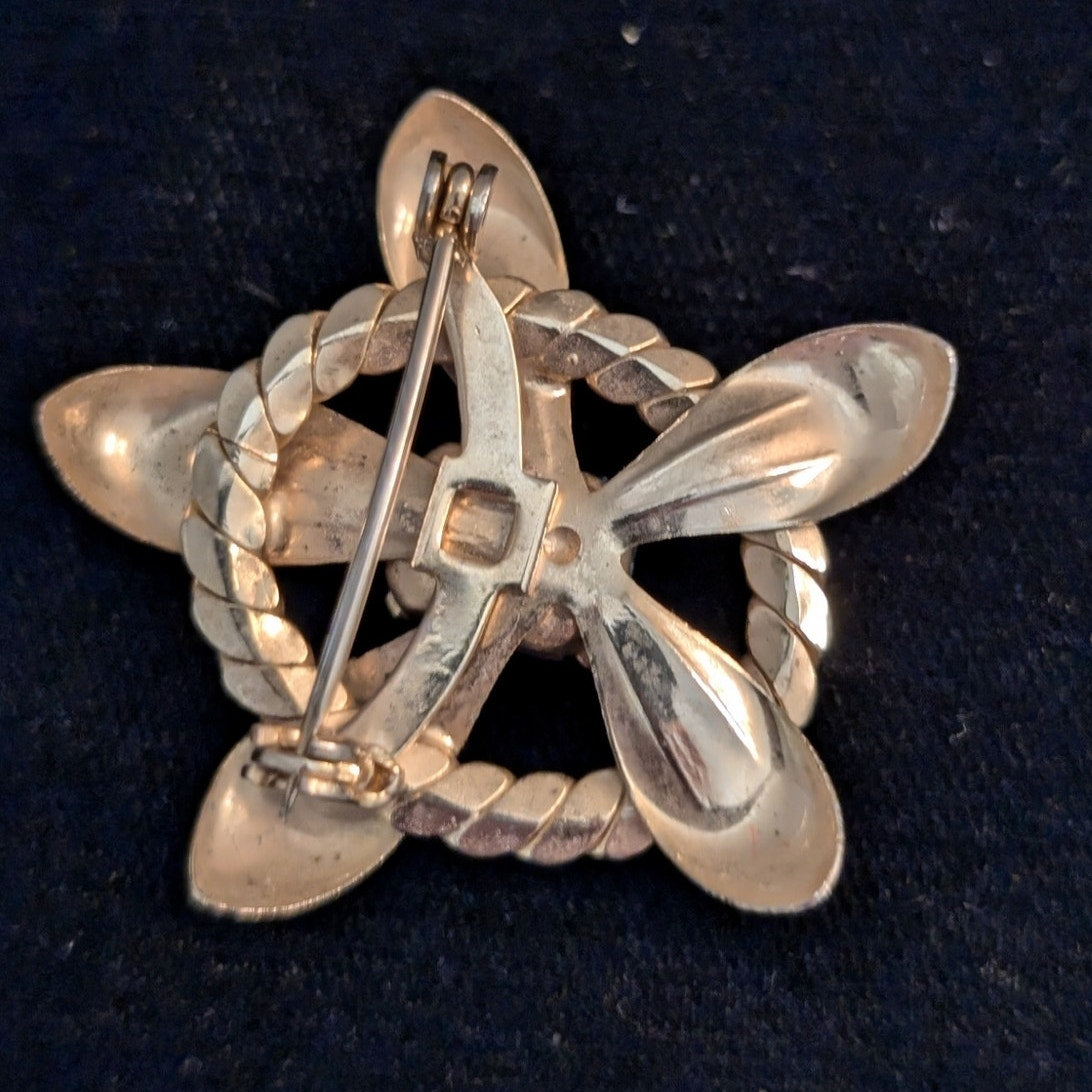 Vintage Gold Tone Emerald Cut Light Blue Stone Rope Flower Brooch