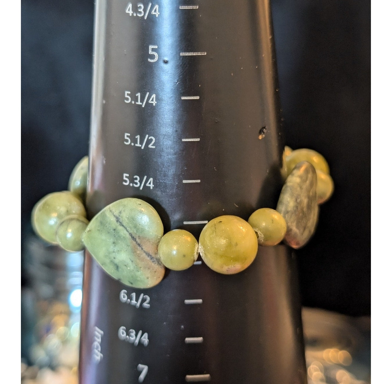 Green Stone Heart Round Bead Stretch Bracelet