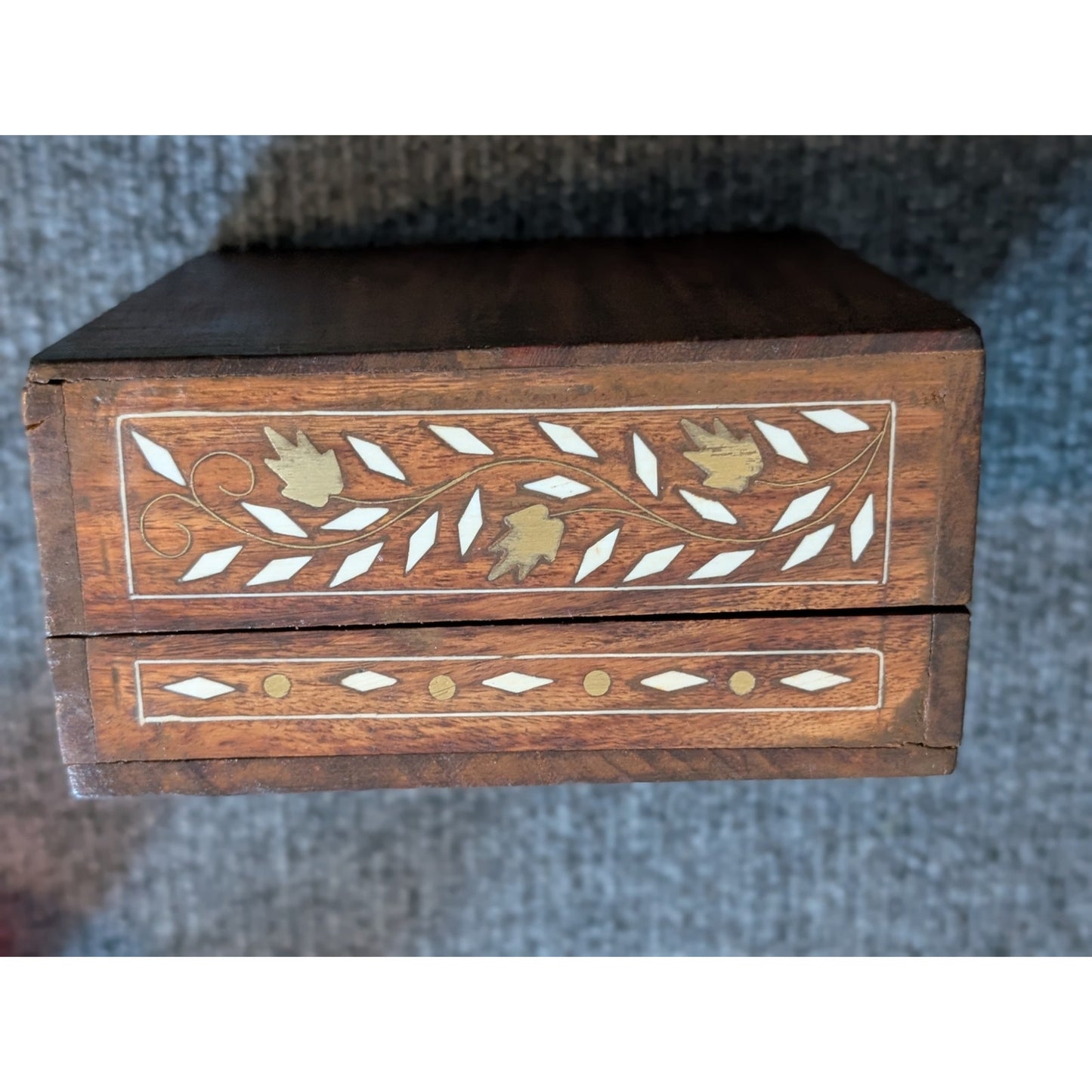 Wood Inlay Hinged Trinket 6" Square Box