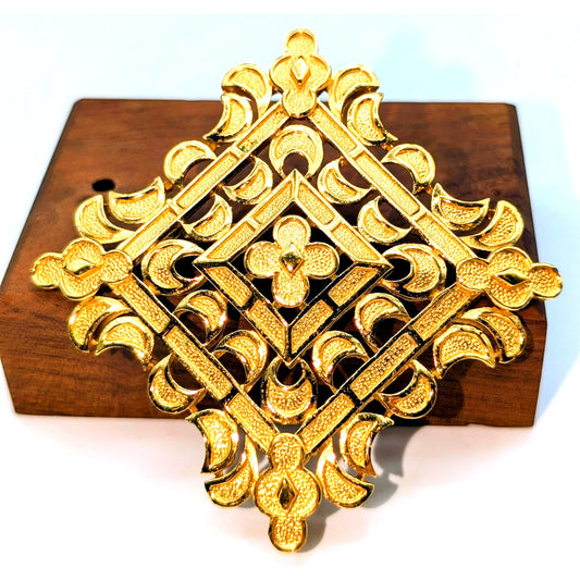 Vintage Crown Trifari Large Gold Tone Brooch