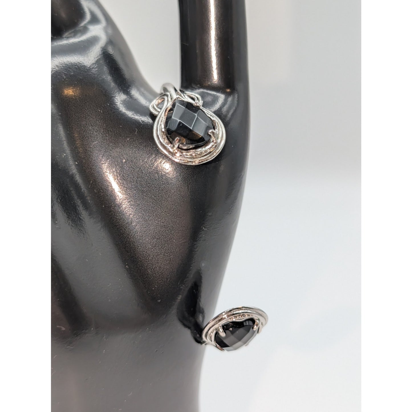 Kendra Scott Andy Bracelet Open Pinch Cuff Silver Tone Faceted Black Stones