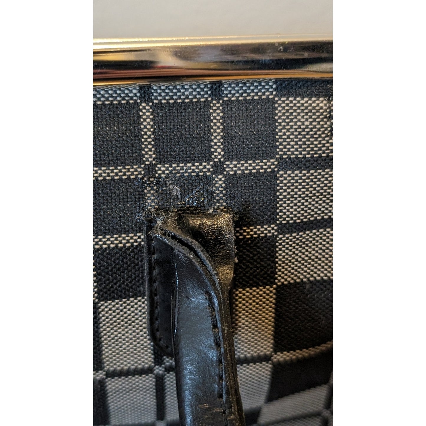 Texier Black Gray Plaid Logo Kiss Lock Double Handle Vintage Handbag