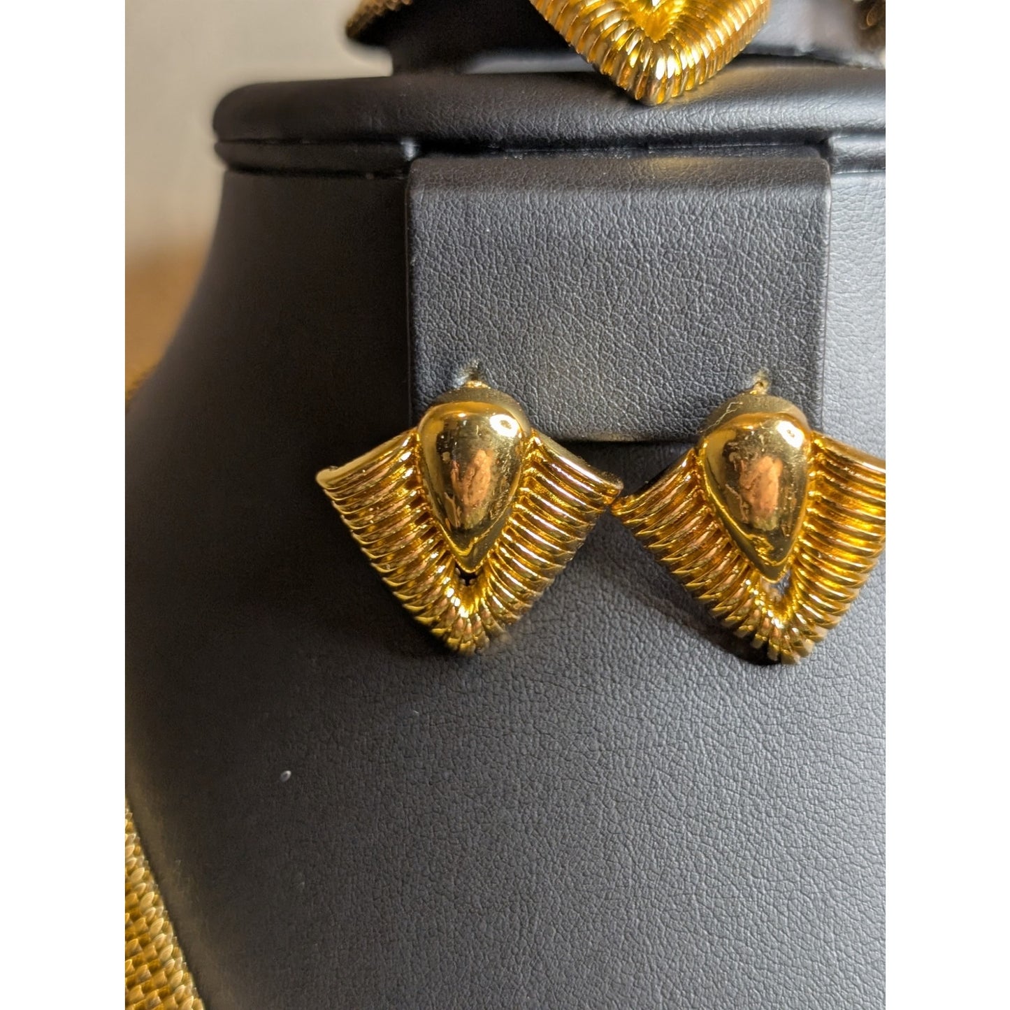 Three Piece V-Shaped Gold Tone Mesh Jewelry Set