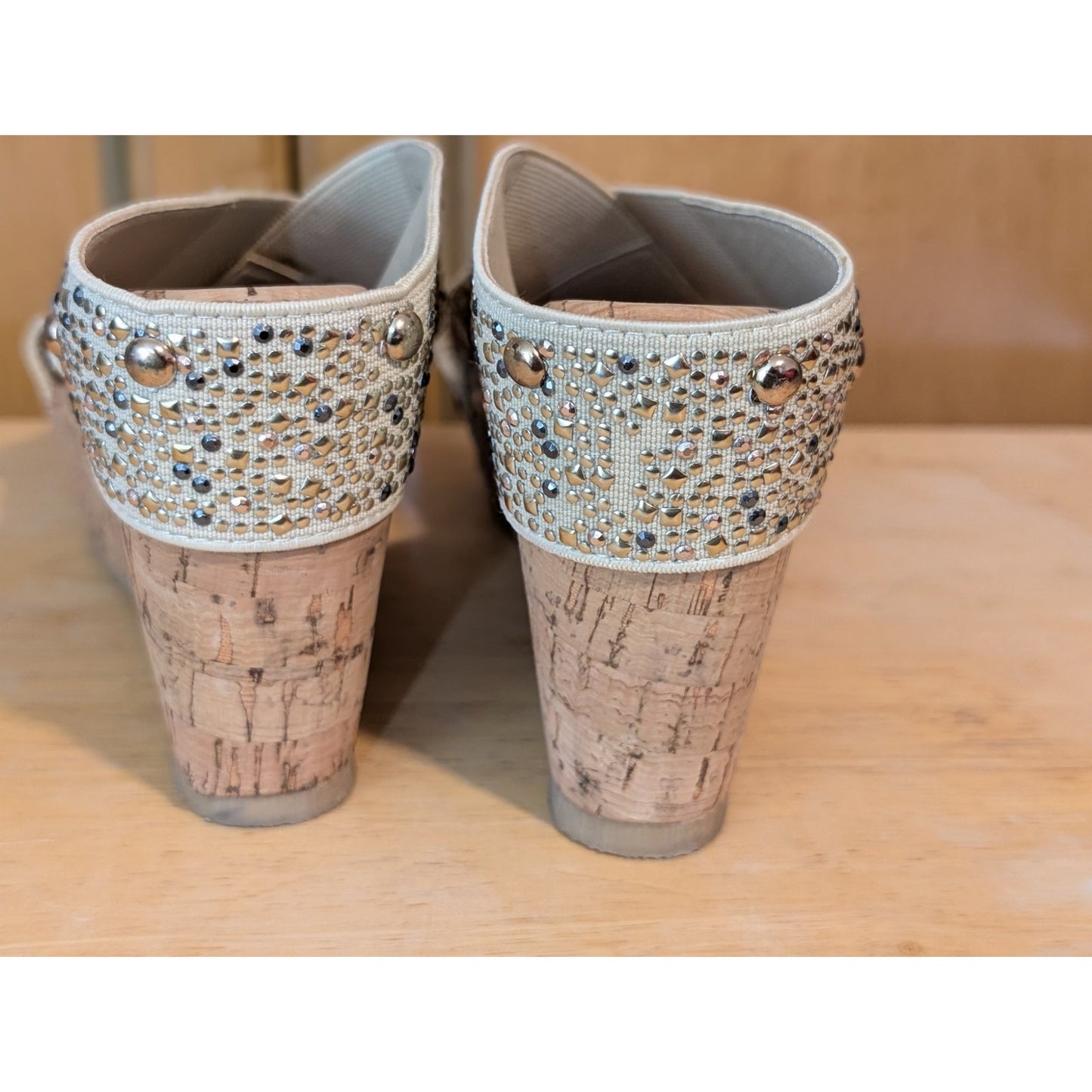 Corkys Summit Metallic Studs Criss Cross Wedge Open Toe Sandals Size 8