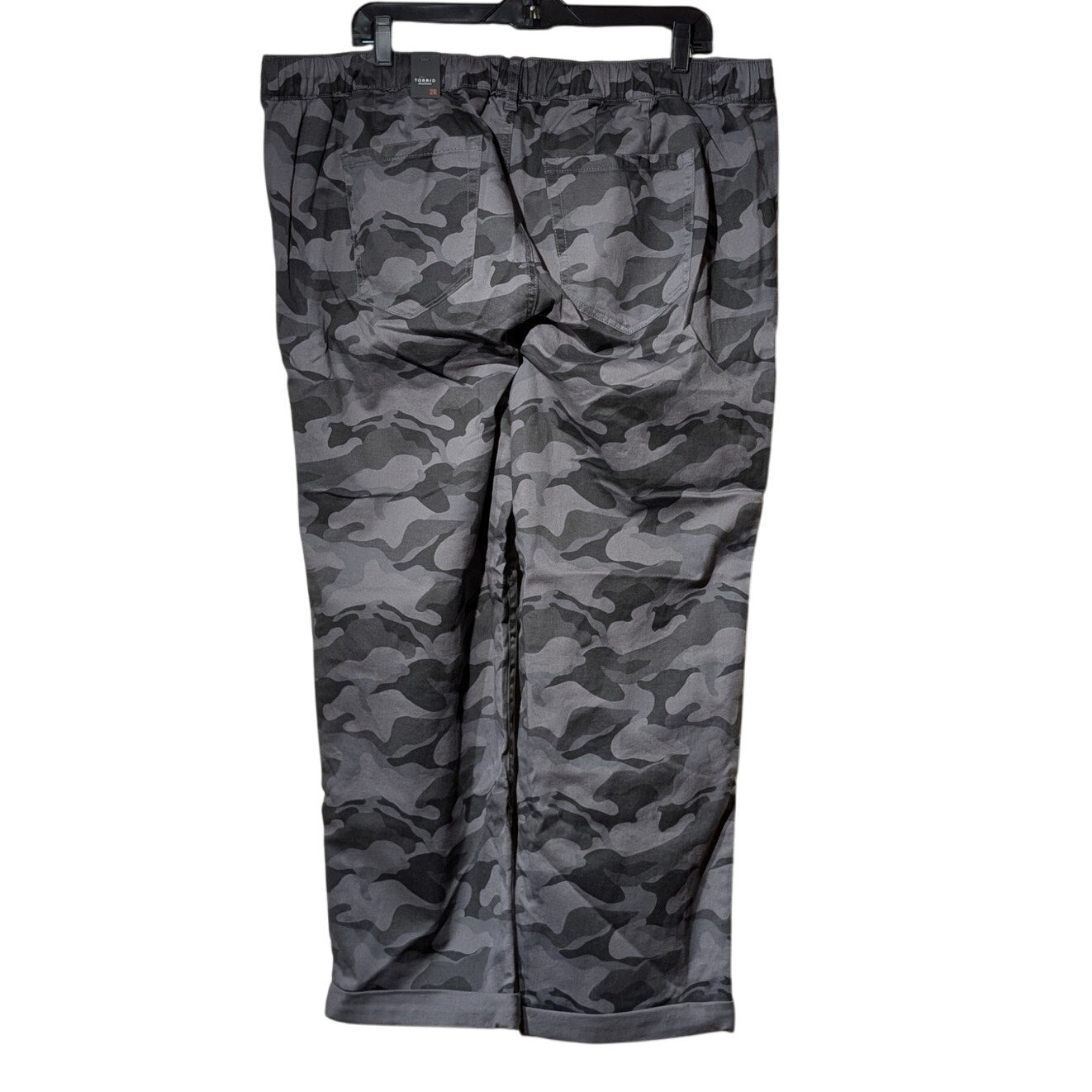 Torrid NWT Weekend Mid-Rise Straight Stretch Twill Camo Cadet Grey 2R (2X)