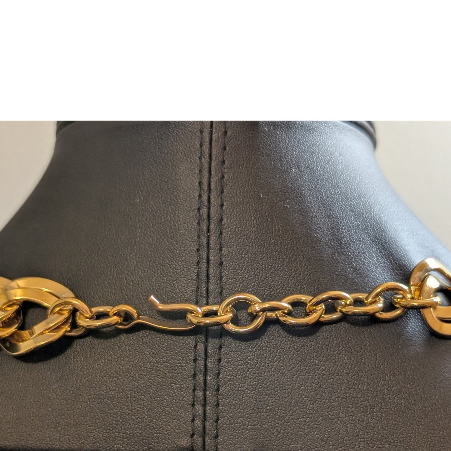 VTG Monet 80s Chunky Heavy Gold Tone Double Curb Link Chain Hook Clasp Necklace
