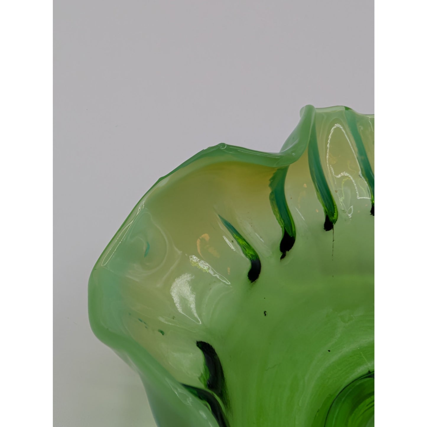 Vintage Green Opalescent Ruffled Edge Fenton Art Glass Bowl -- Read Description