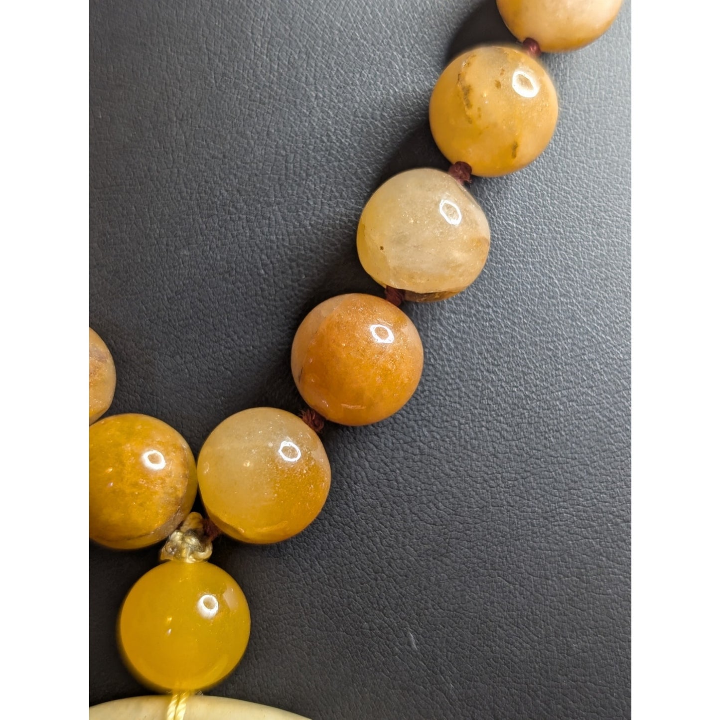 24" Asian Motif Silver Tone Carved Jade & 14mm Peach Aventurine Necklace 177.1g
