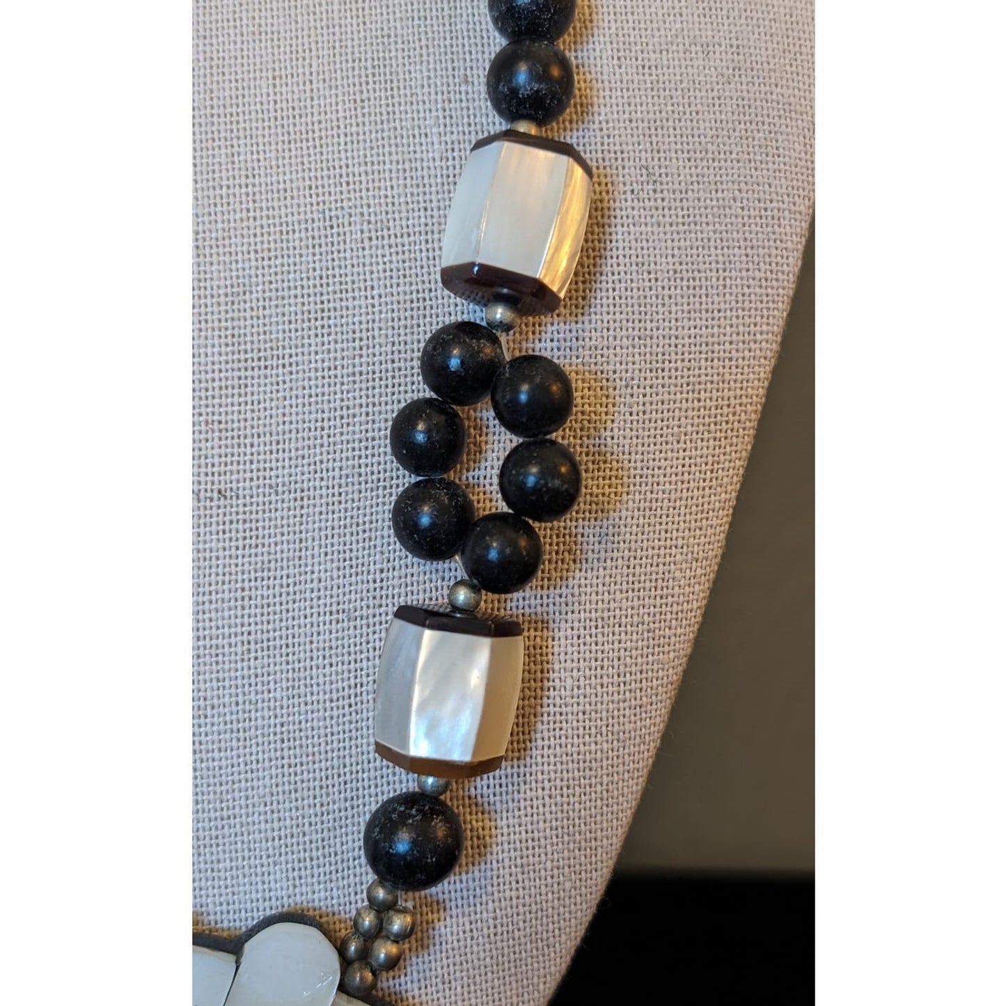 Vintage Lee Sands Mother of Pearl Shell Inlay Lion Black Bead Necklace