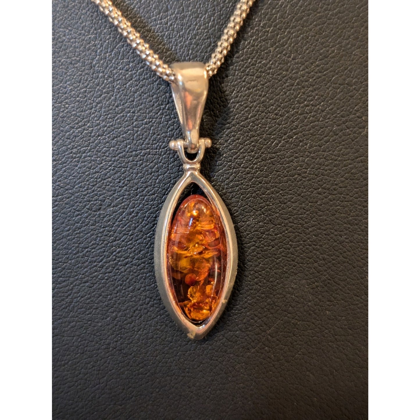 Vtg Natural Marquis Shape Baltic Amber 925 Sterling Silver Necklace/Earring Set