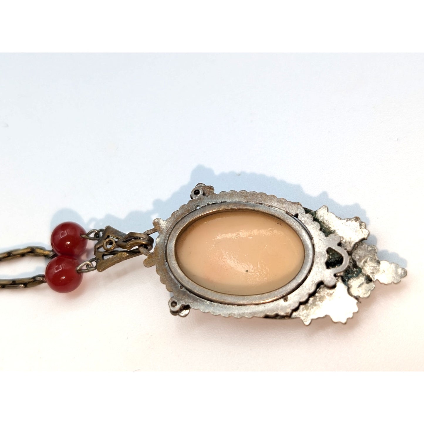 Art Deco Carved Cameo Glass Bead Ornate Floral Work Bronze Chain 17" Necklace