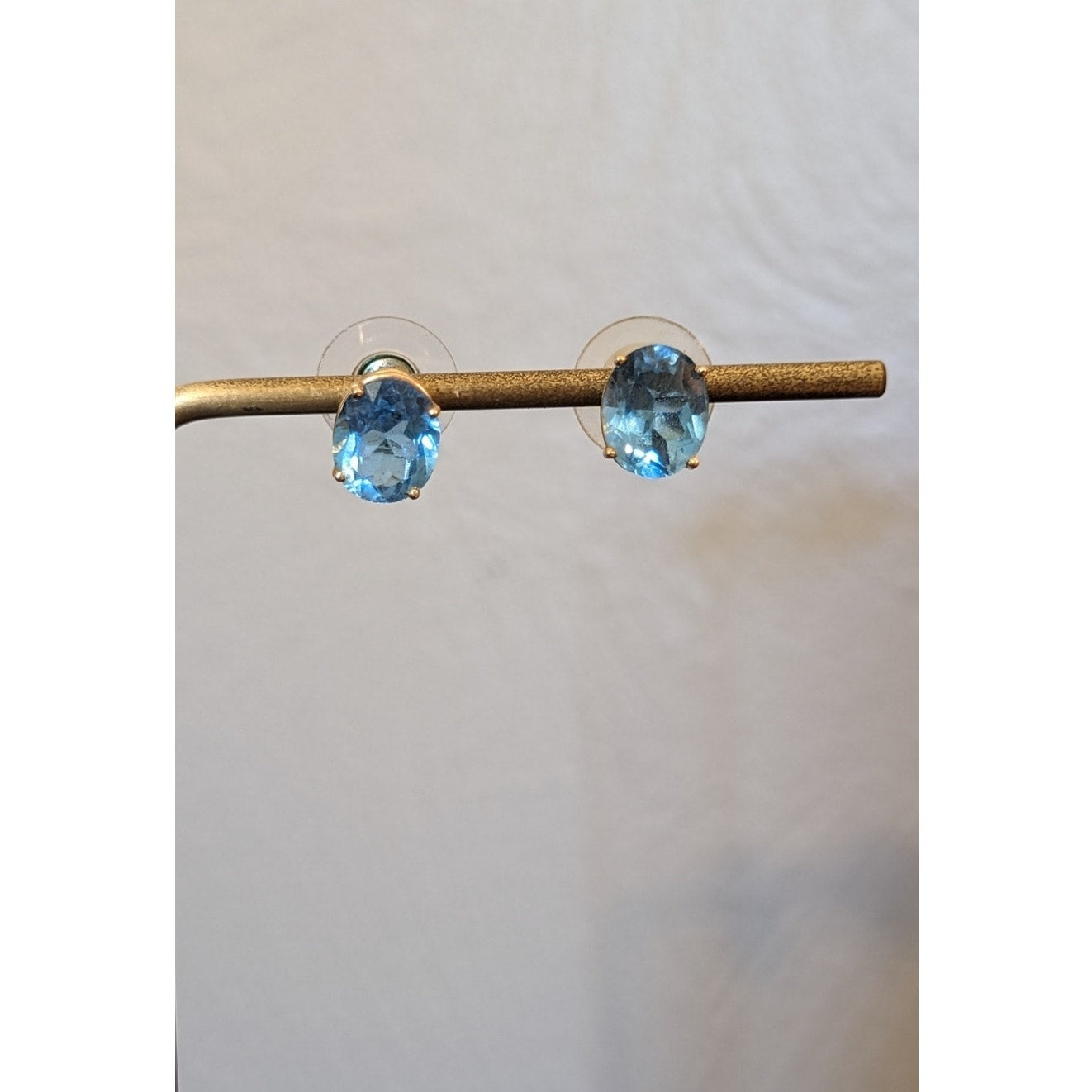 Stamped Tested 14k Gold 4ct Oval Blue Topaz Solitaire Basket Set Stud Earrings