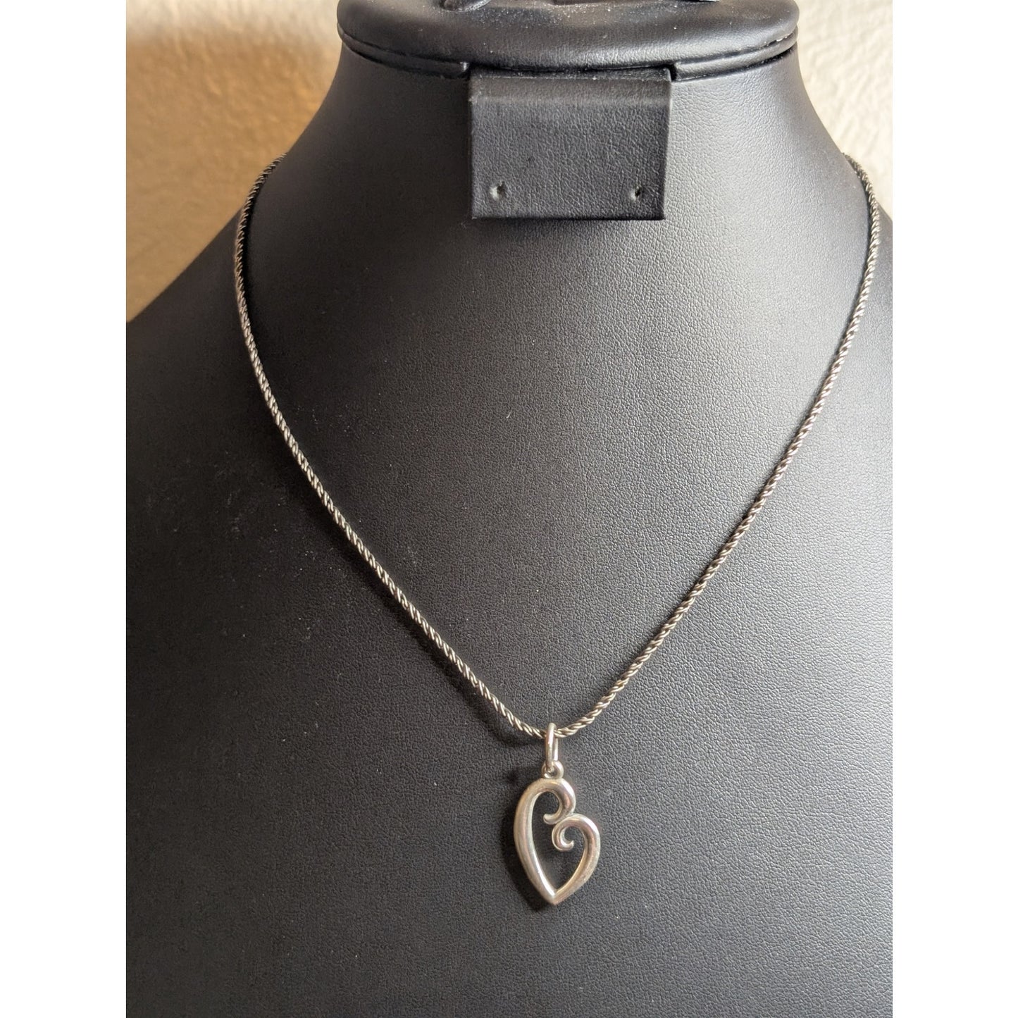 Signed James Avery 925 Sterling Silver 'A Mother's Love' Heart Pendant Necklace
