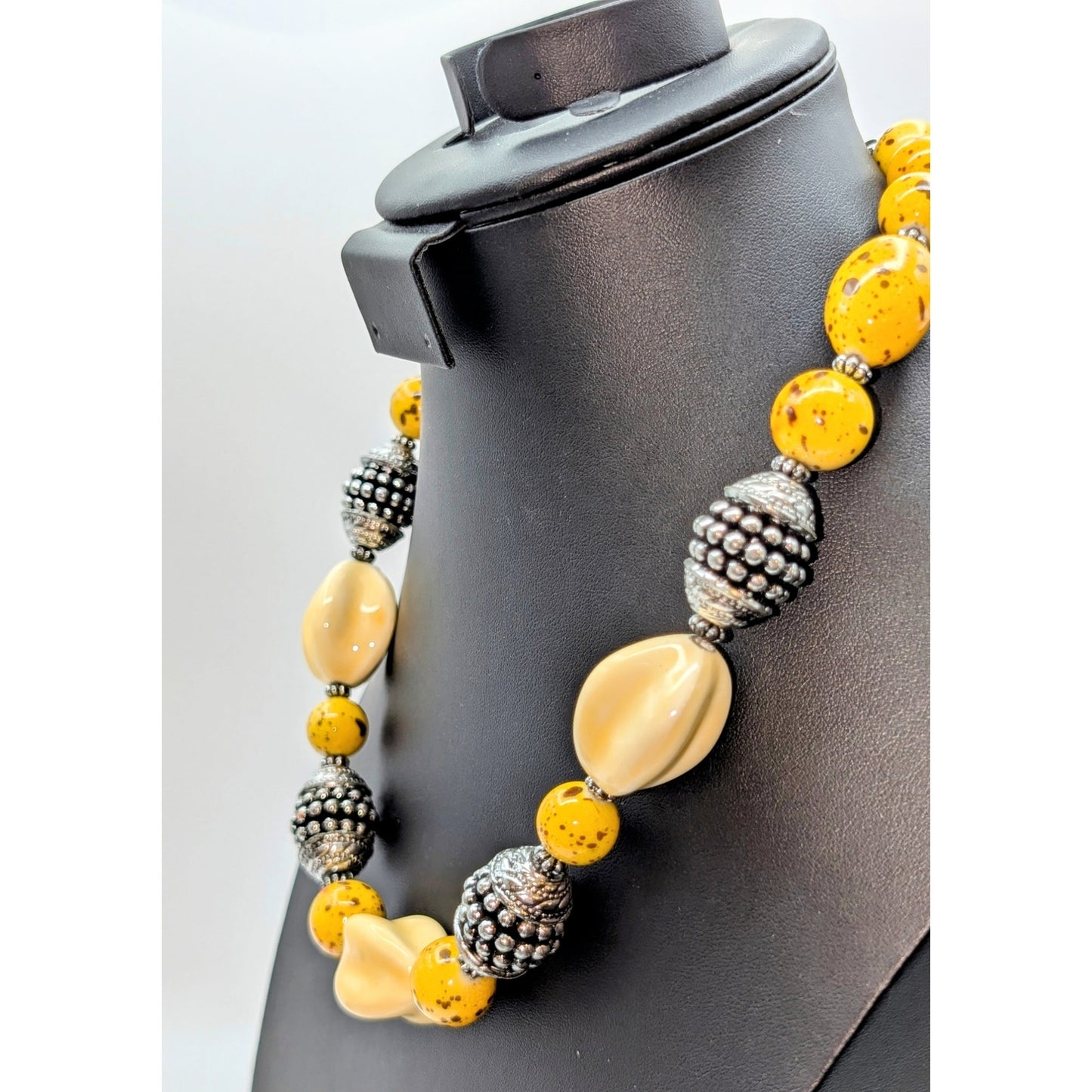 Fresh Spring/Summer Pale Yellow & Speckled Golden & Silver Bead 20"-23" Necklace
