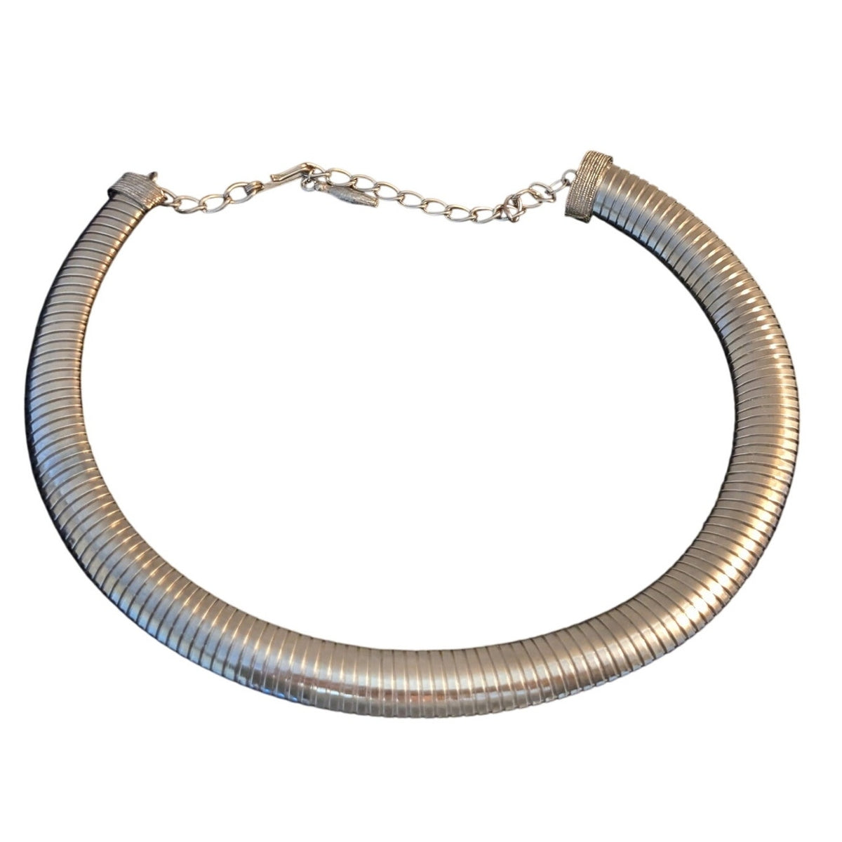 Vintage 60s Silver Tone Stretchy Omega W/ Hook Clasp 16"-22" Necklace